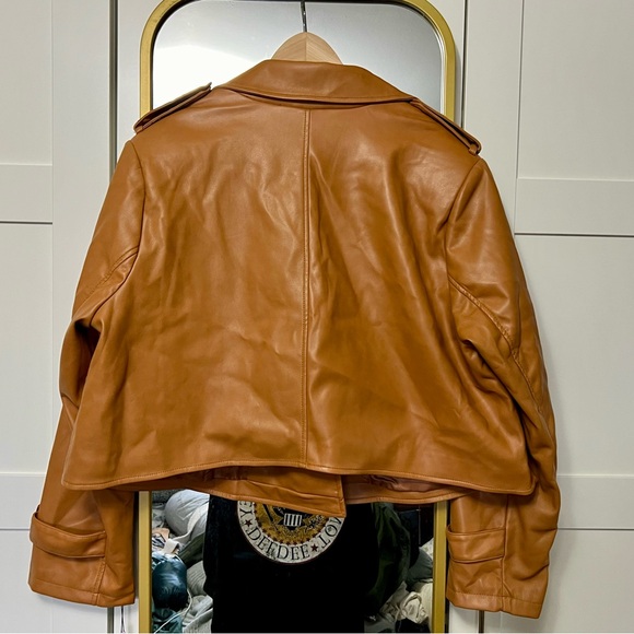Anthropologie Faux Leather Crop Trench Coat - Picture 4 of 6
